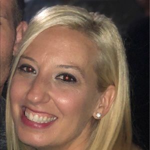 Meet your Posher, Daniela